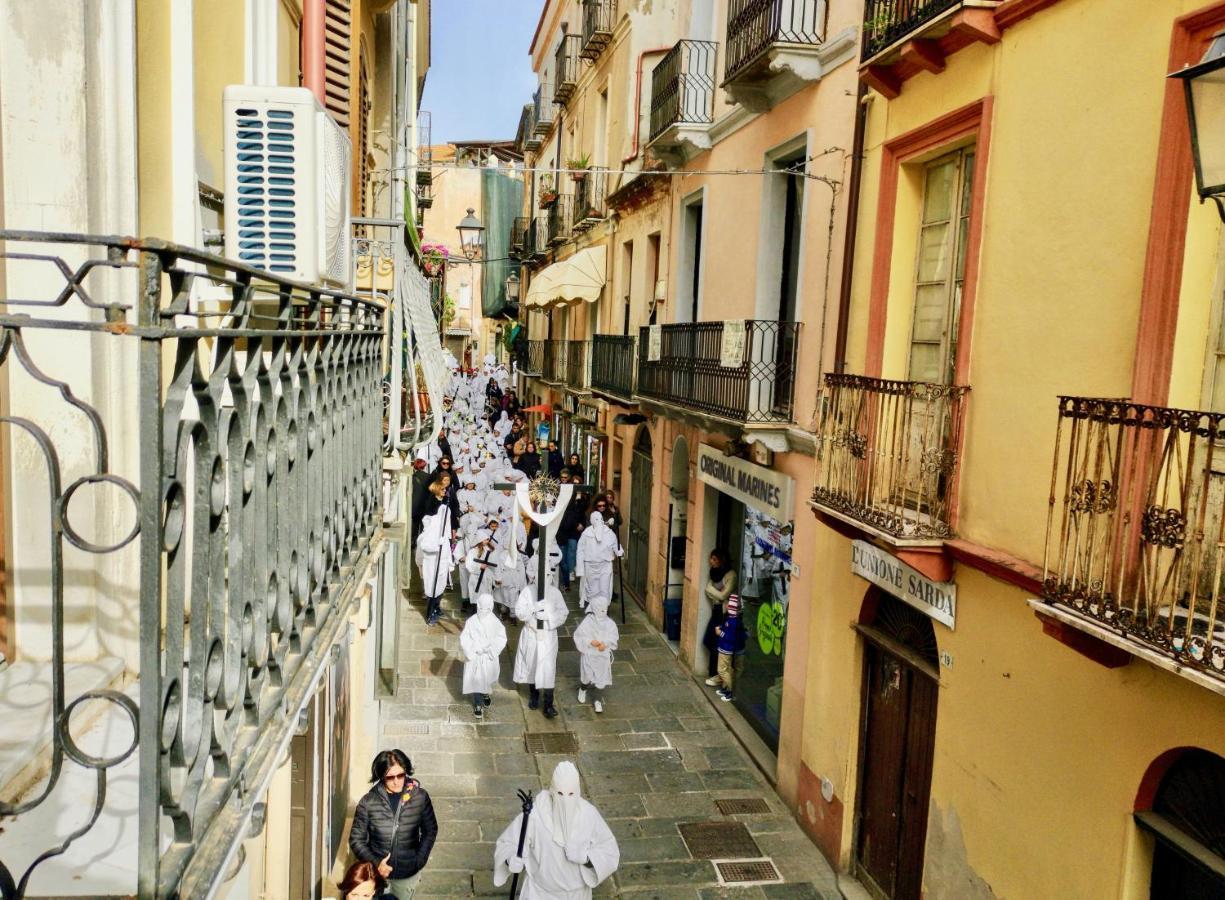 Nel Cuore Del Centro Storico Con Comfort E Stile Apartamento Iglesias Exterior foto
